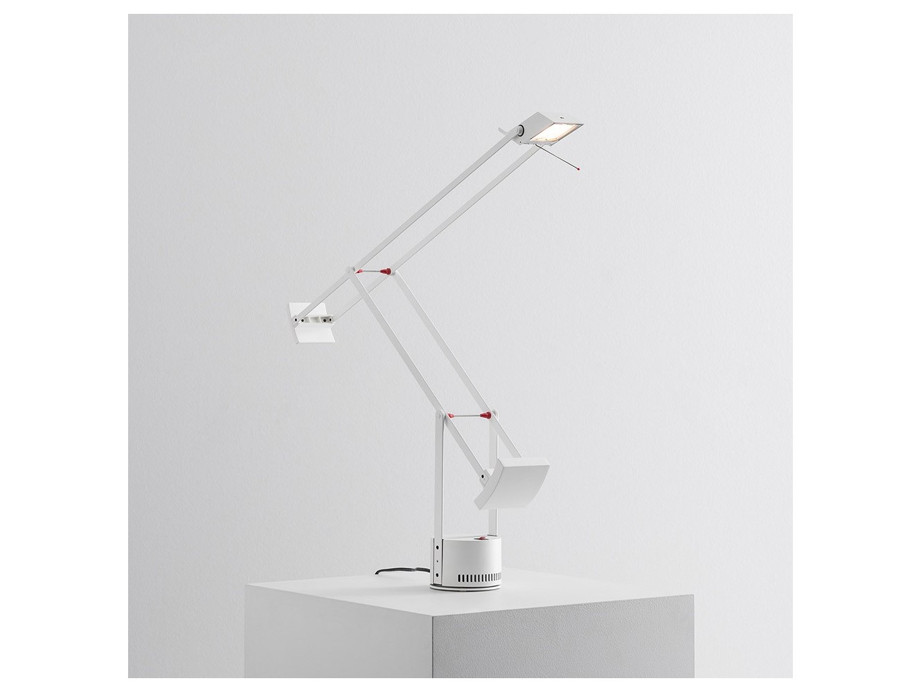 Artemide Tizio Lámpara de Sobremesa