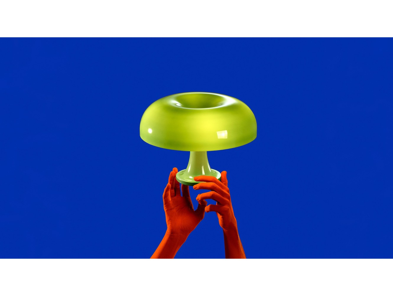 Artemide Nessino Lámpara de Sobremesa Blanco