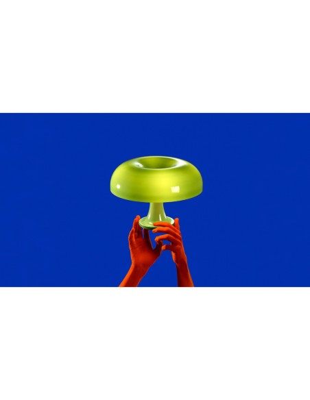 Artemide Nessino Lámpara de Sobremesa Blanco