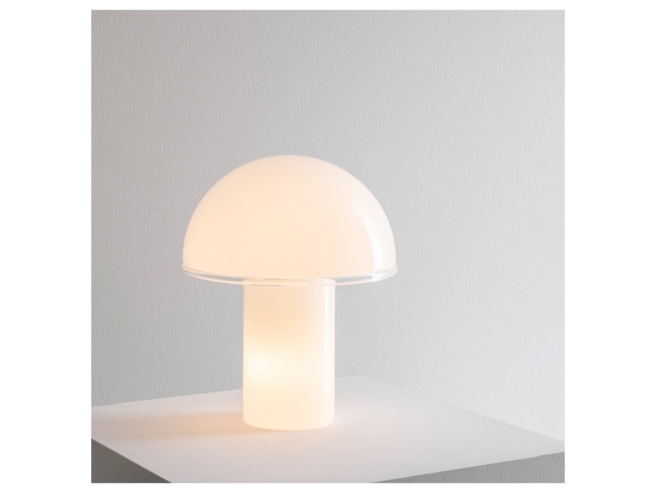 Artemide Onfale Medio Lámpara de sobremesa
