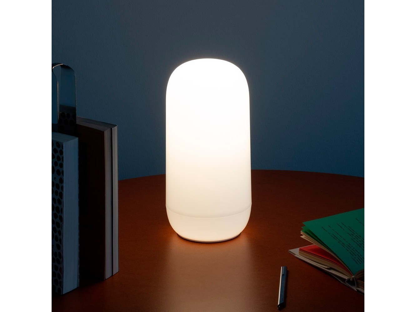 Artemide Gople Plug Lámpara de sobremesa