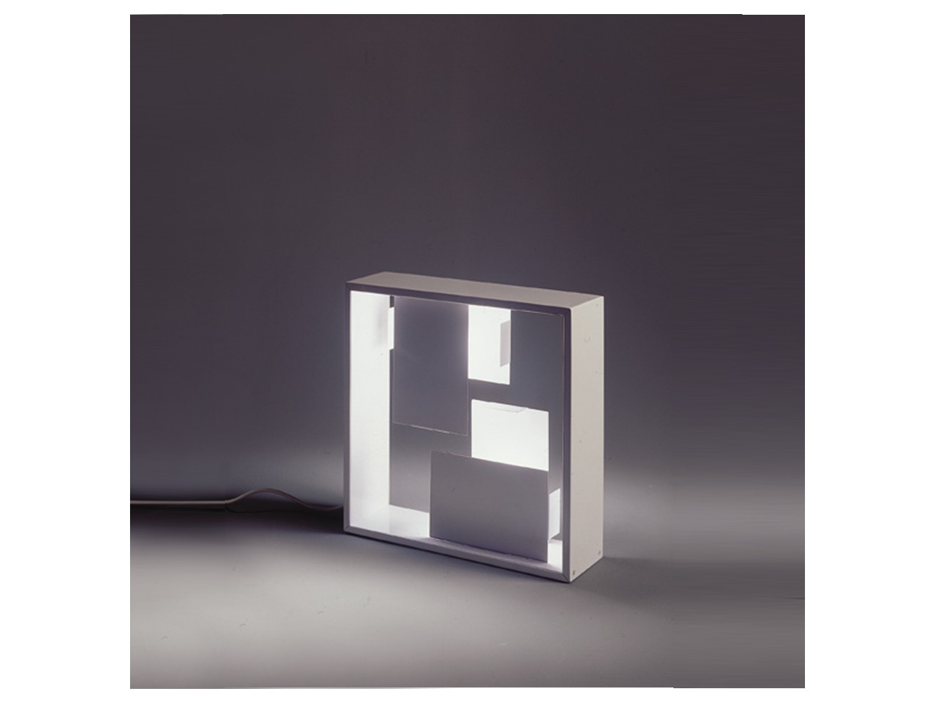 Artemide Fato Lámpara de sobremesa y pared